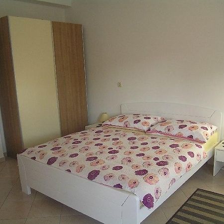 Deda Apartments Pag Town Εξωτερικό φωτογραφία