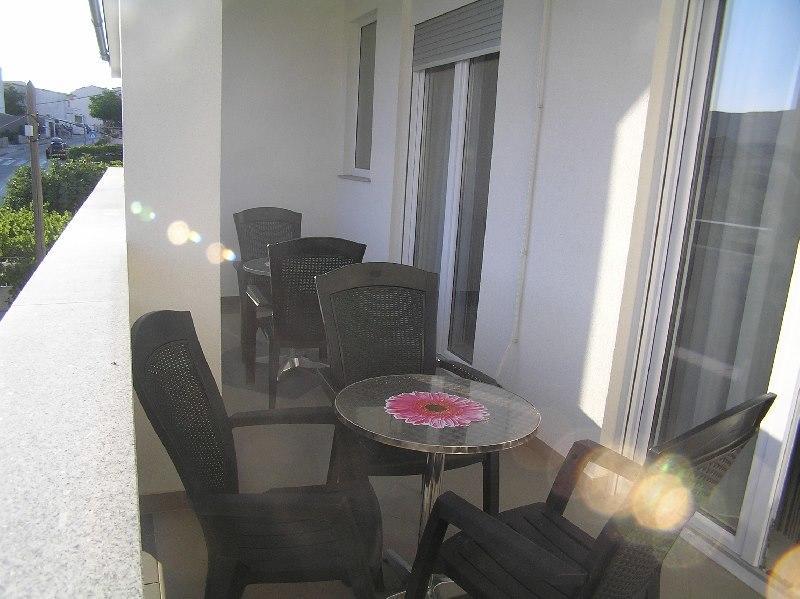 Deda Apartments Pag Town Εξωτερικό φωτογραφία